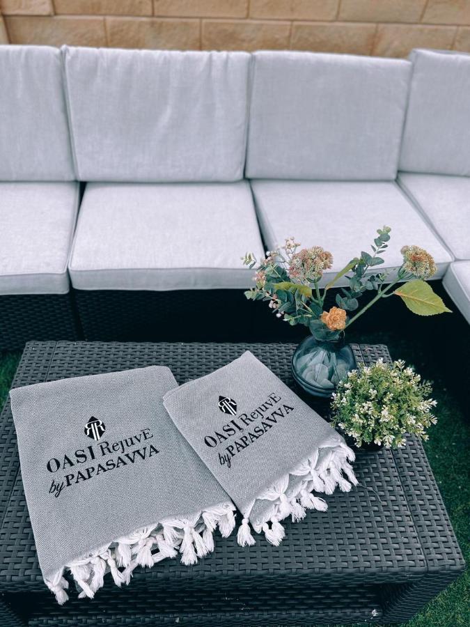 Oasi Rejuve Villa Meneou Luaran gambar
